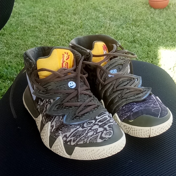 Nike Other - Nike Kyrie basketball shoes size 7.5